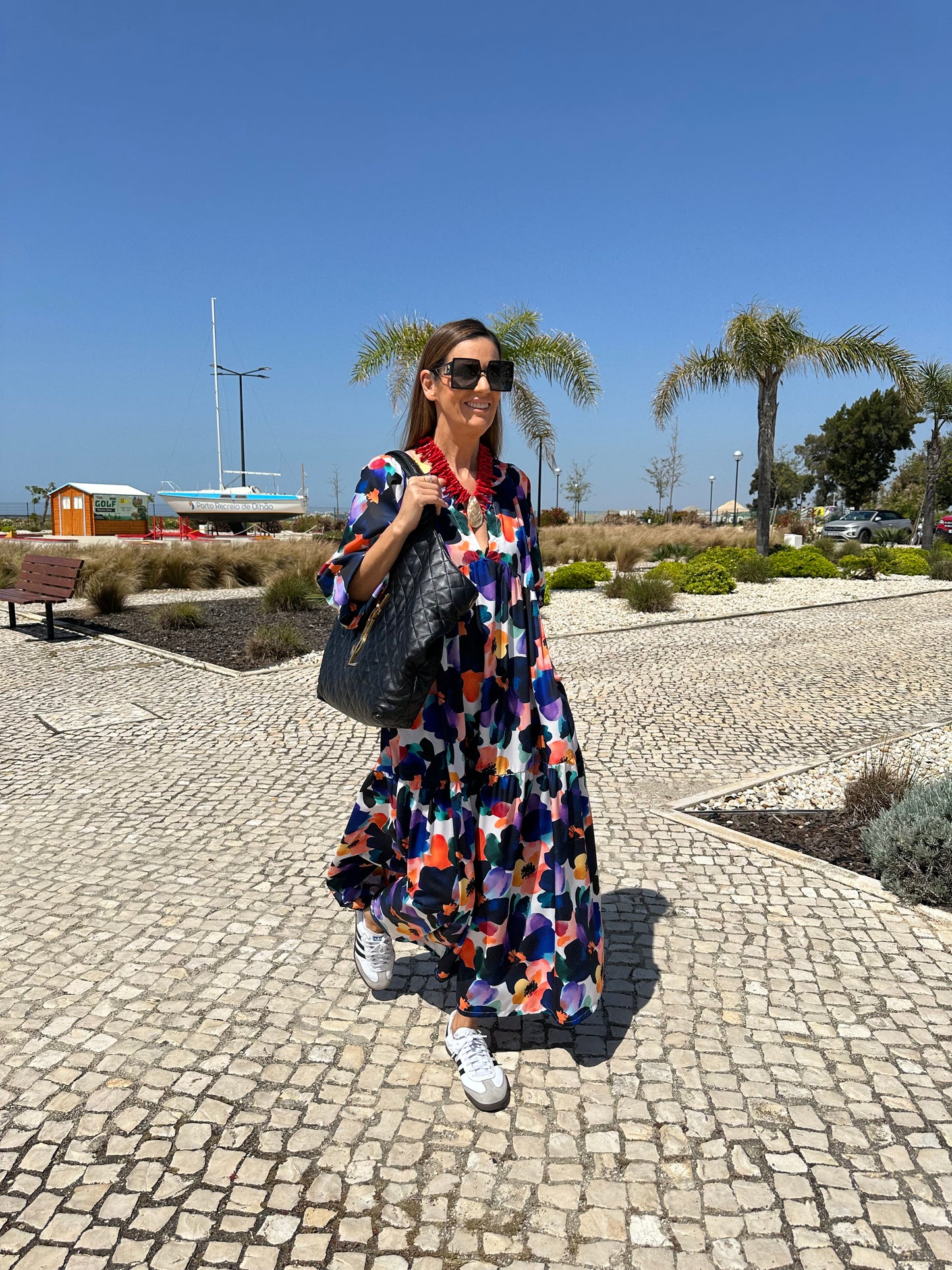 Vestido largo con volante