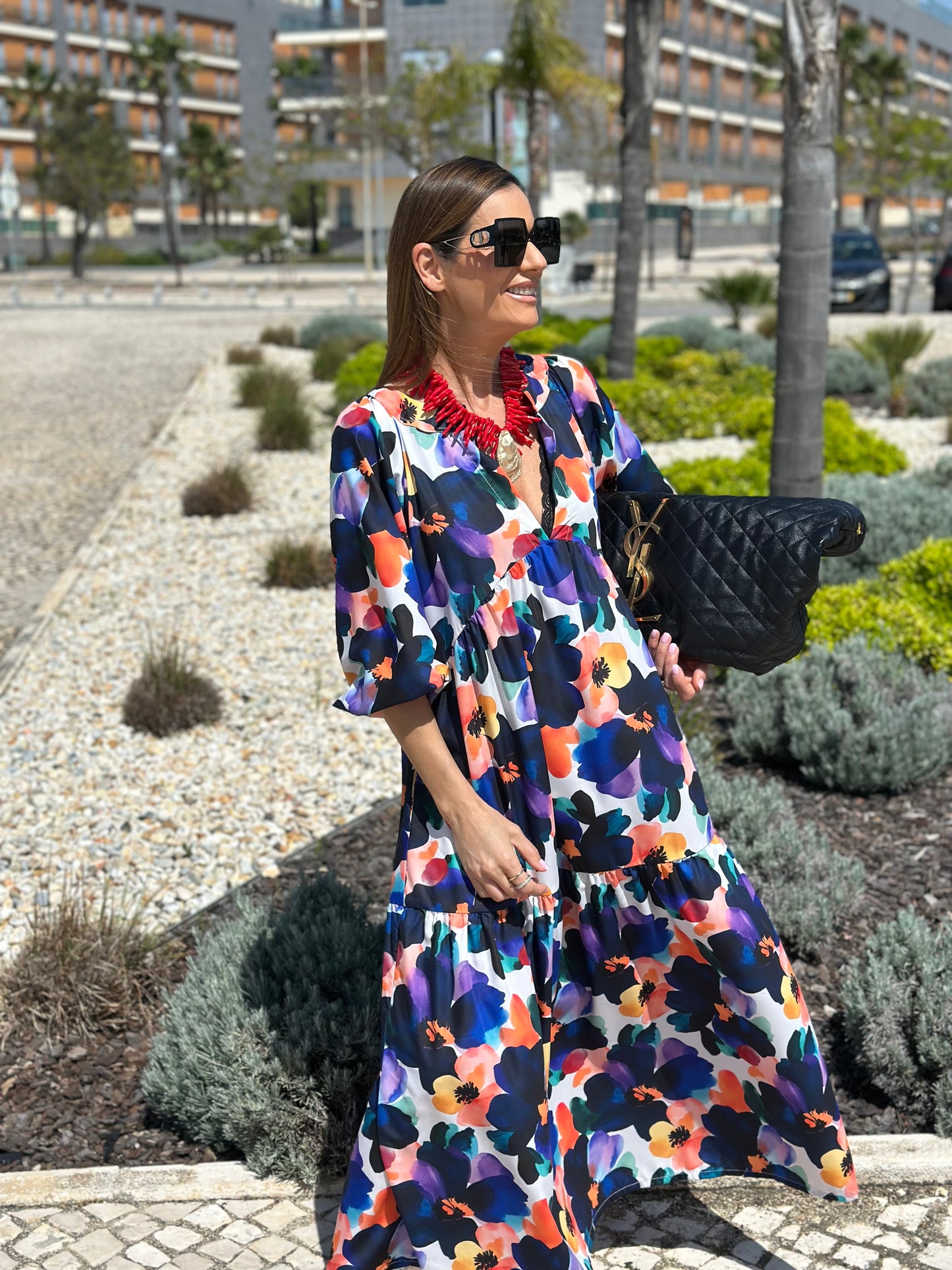 Vestido largo con volante