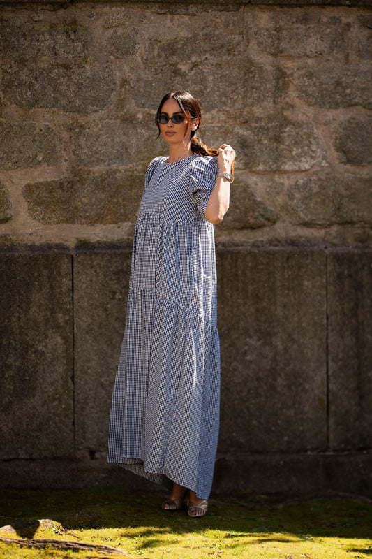 Vestido largo con volante