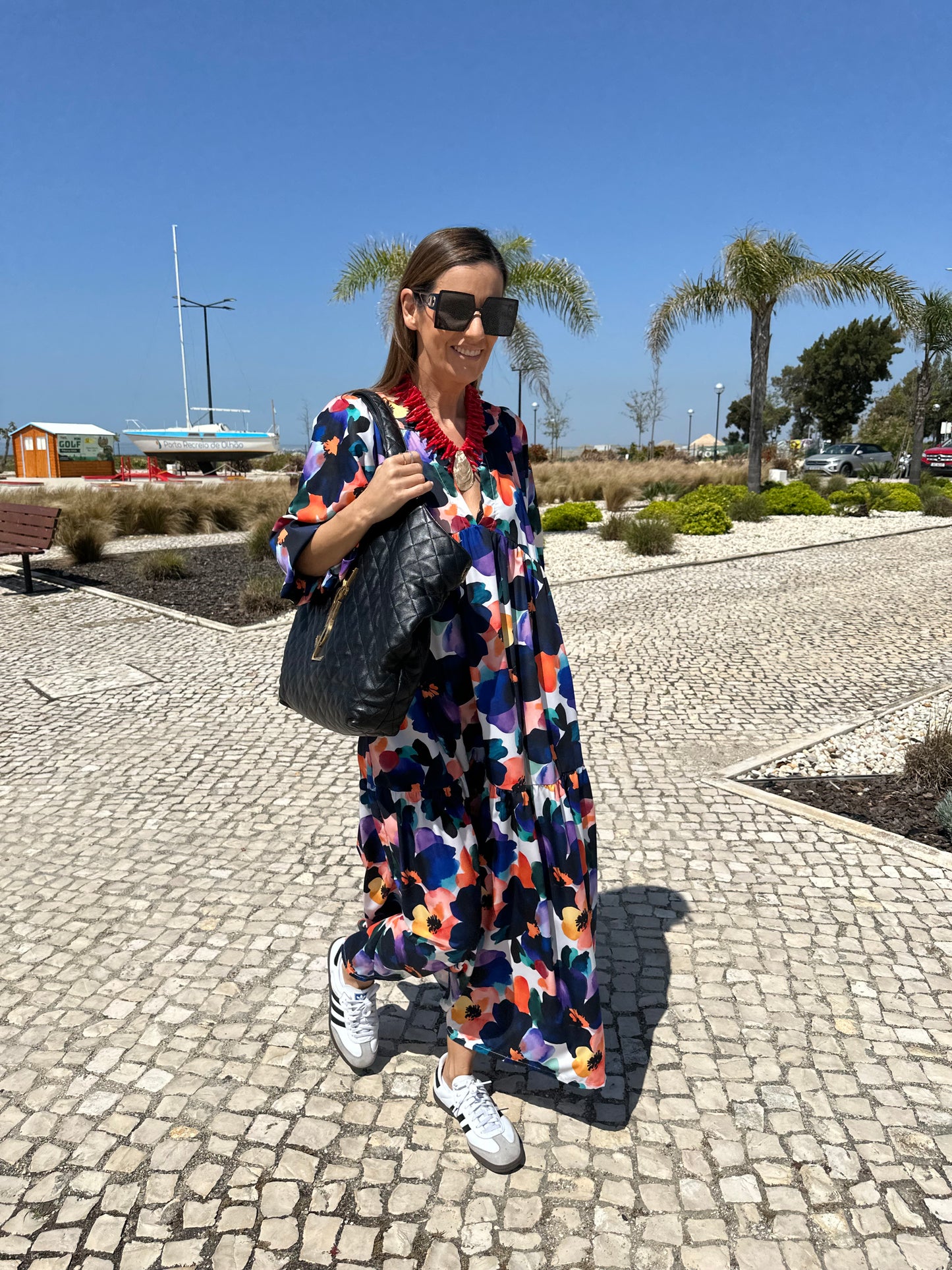 Vestido largo con volante