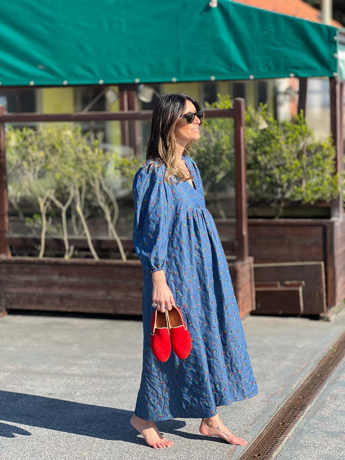 Vestido midi em ganga