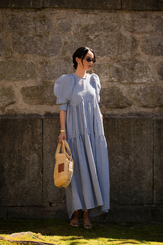 Vestido largo con volante