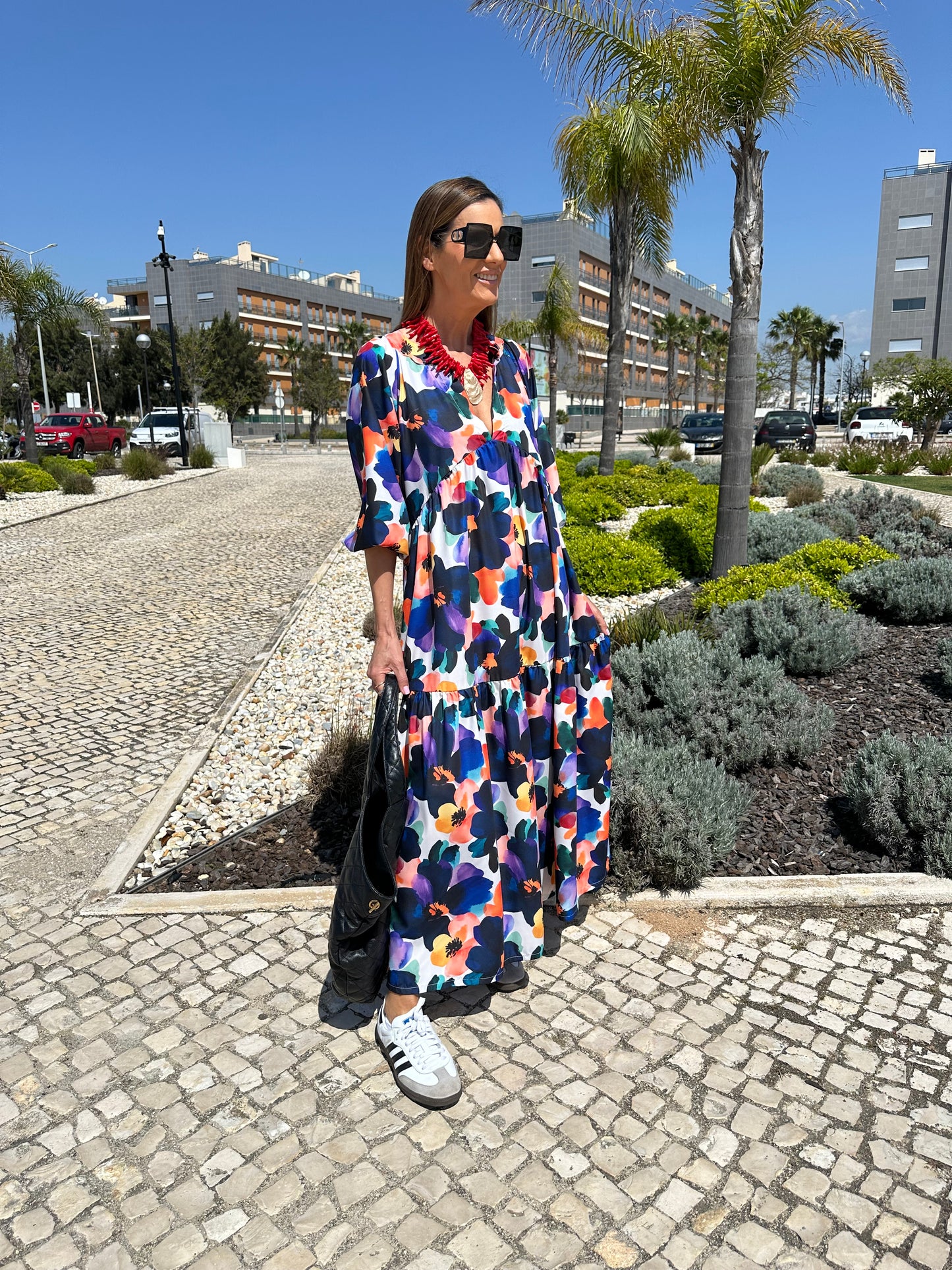 Vestido largo con volante