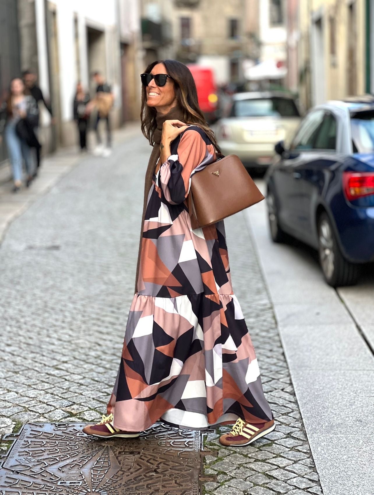 Vestido largo con volante