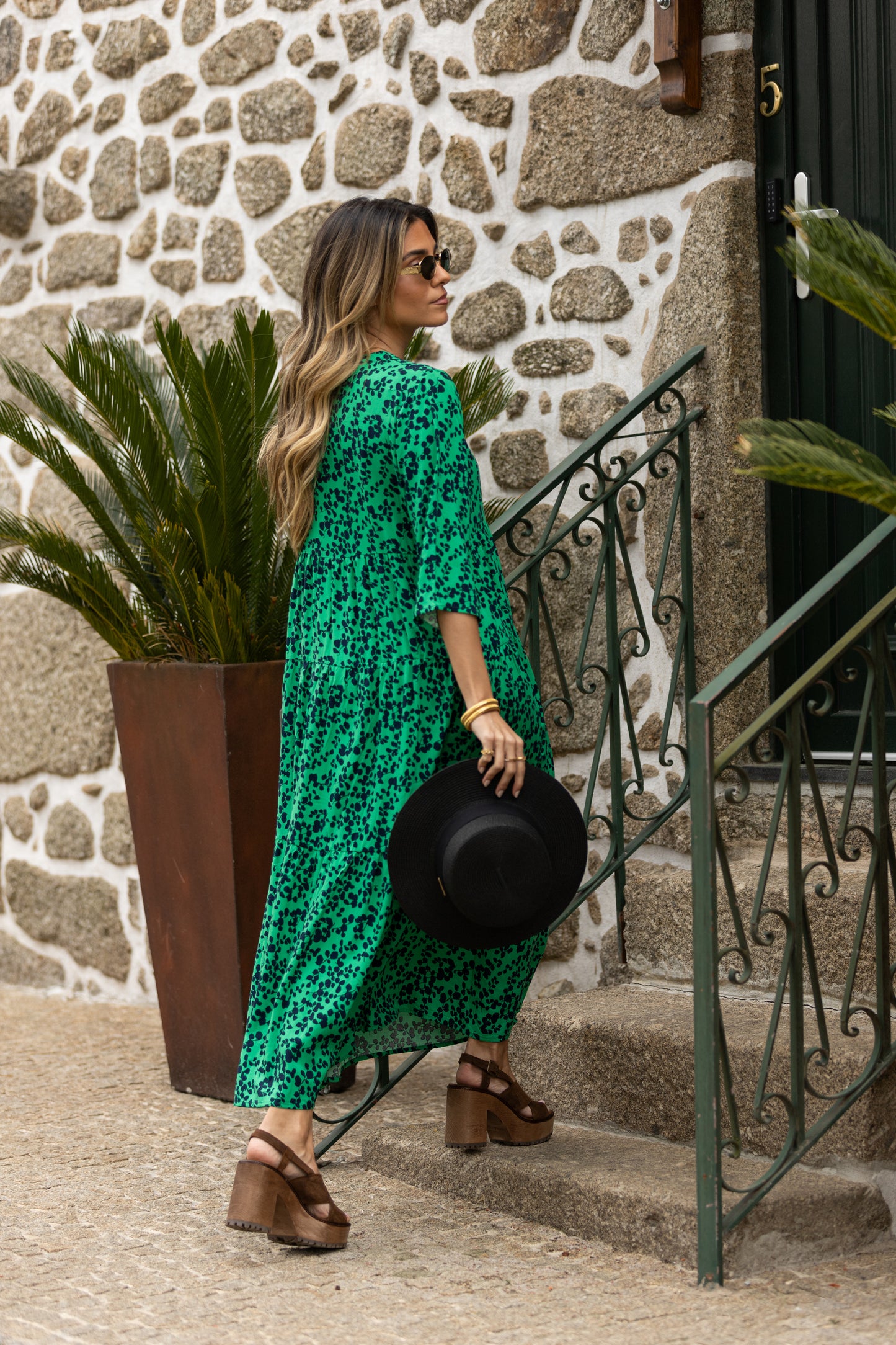 Vestido largo con volantes