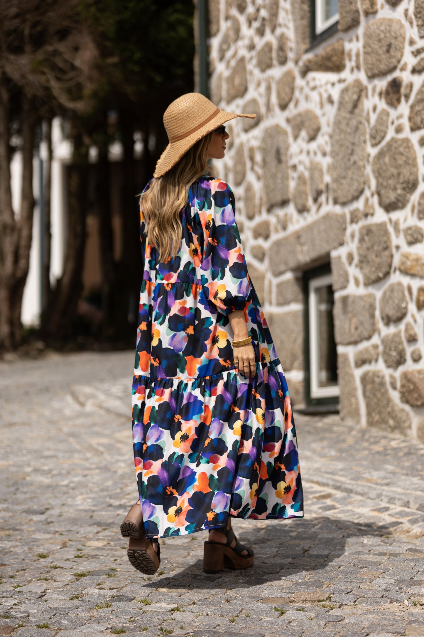Vestido largo con volantes