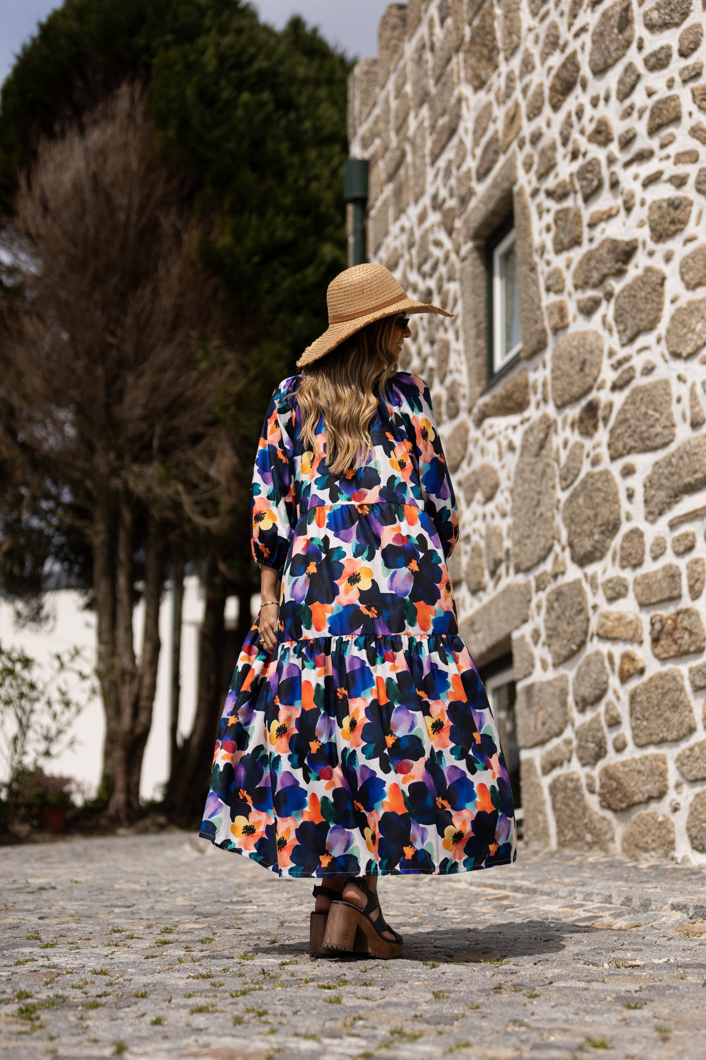 Vestido largo con volantes