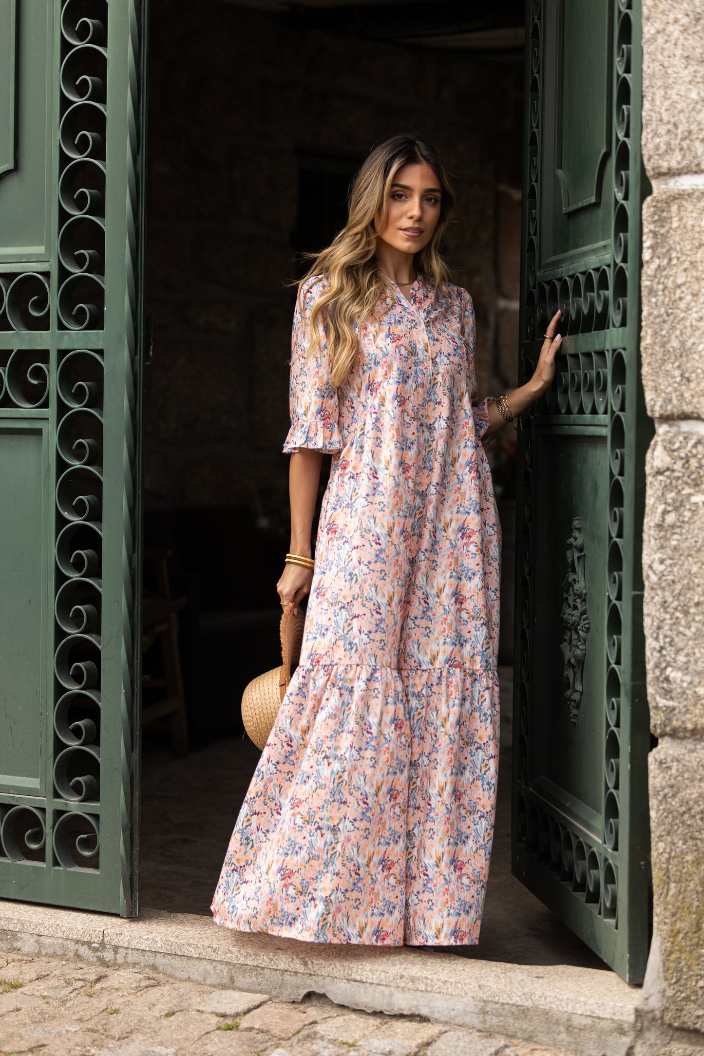 Vestido largo con volantes