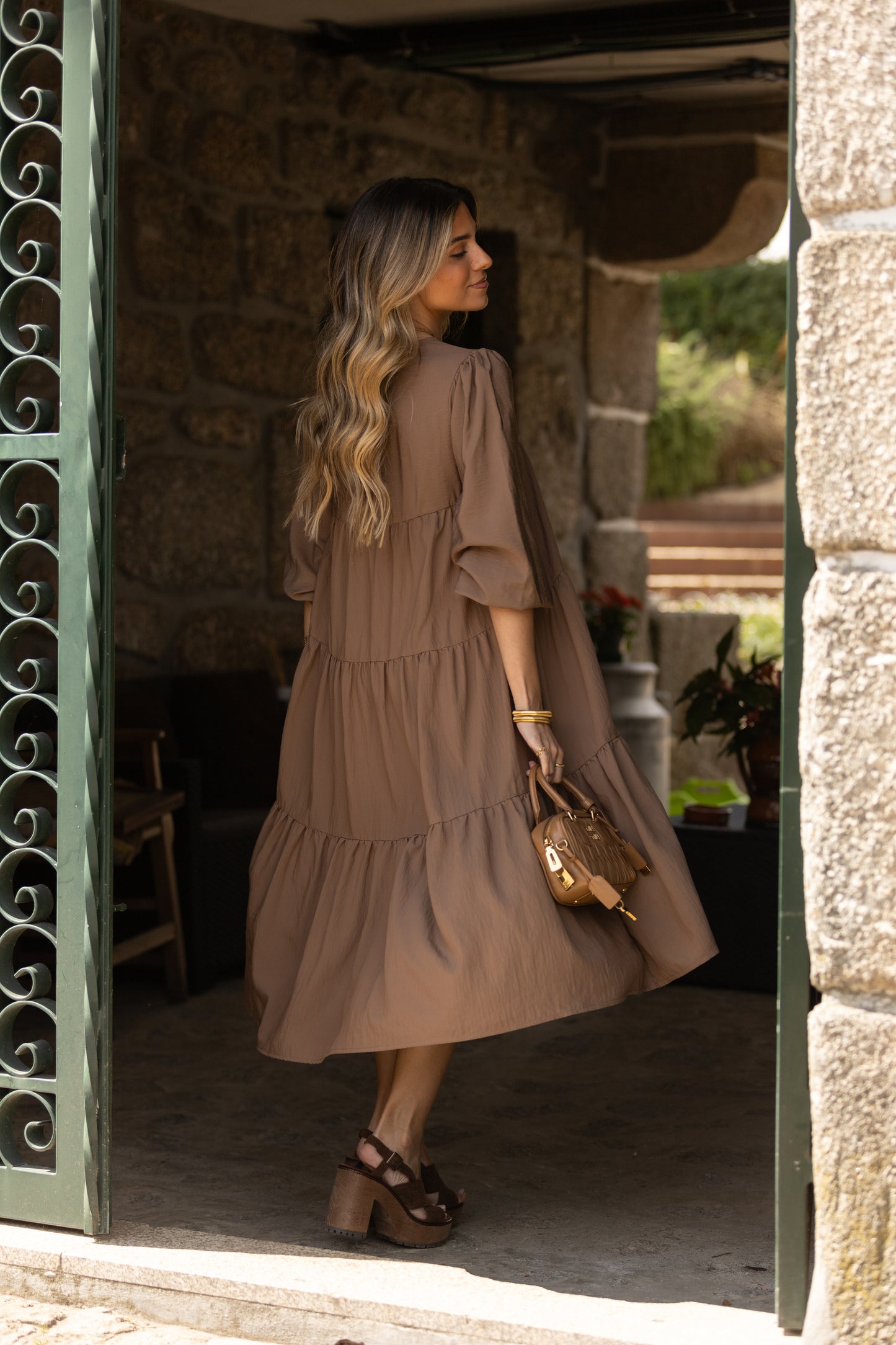 Vestido largo con volantes