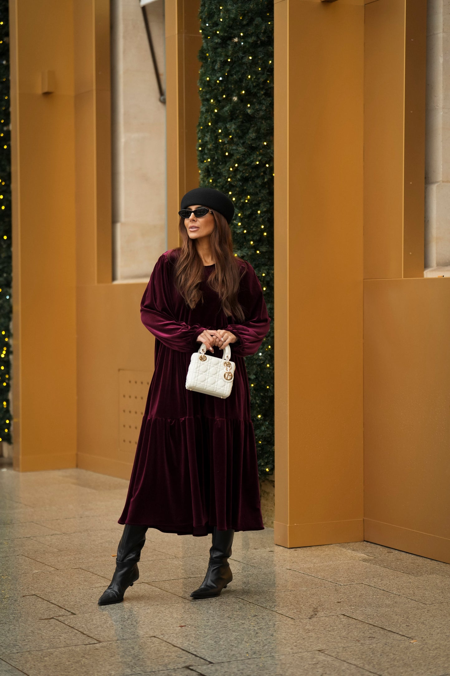 Vestido largo con volantes en terciopelo