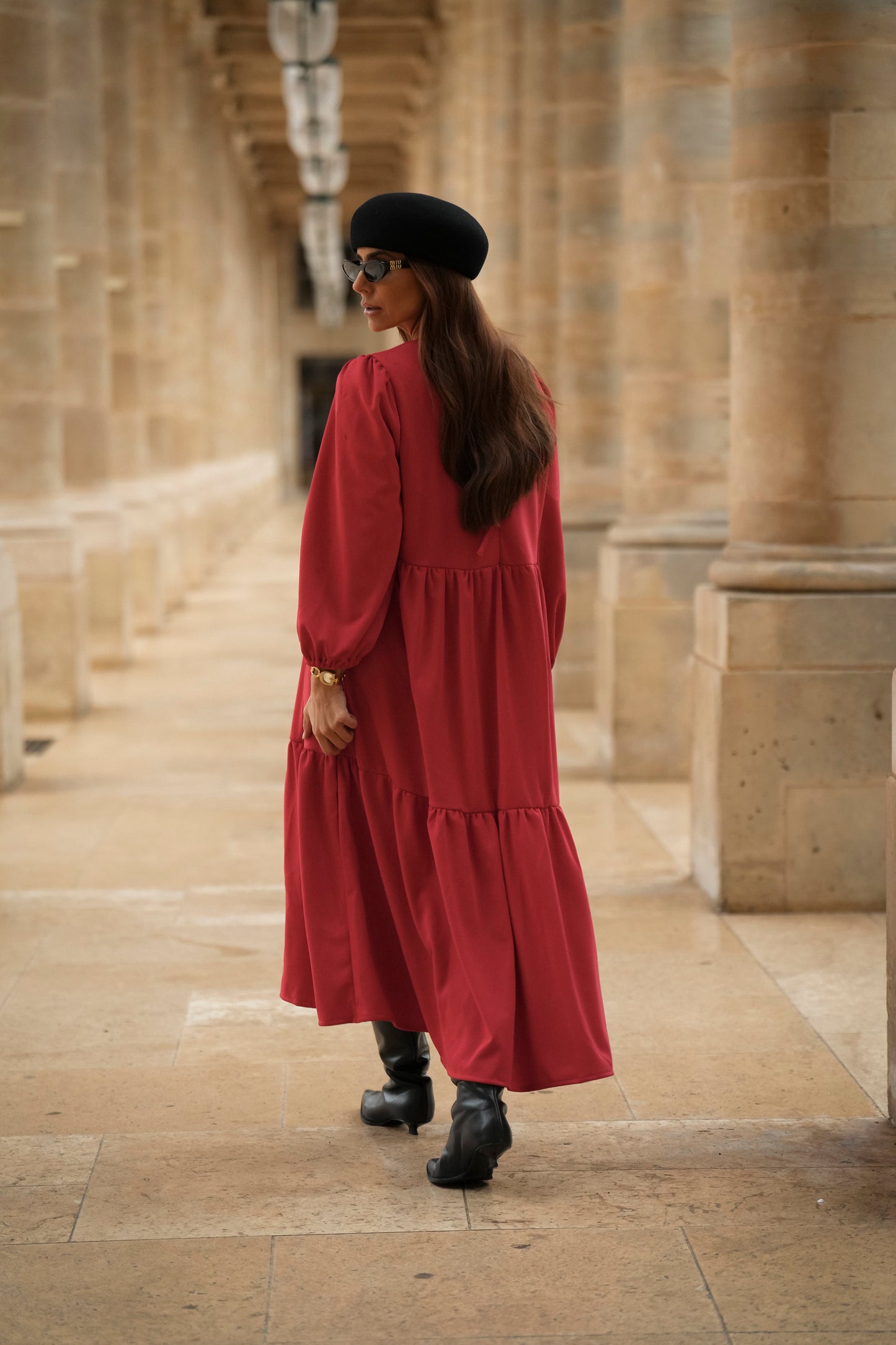 Vestido largo con volantes en rojo