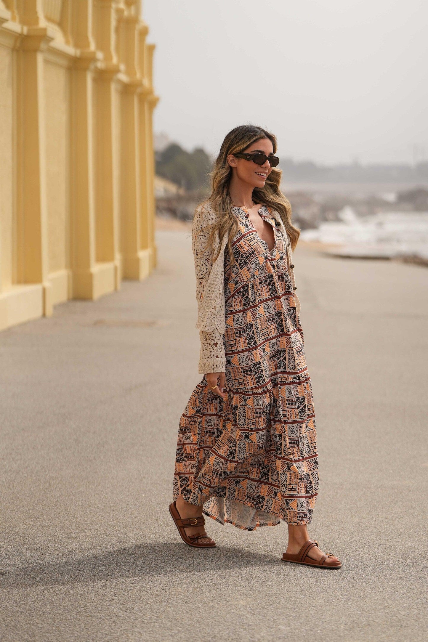 Vestido largo con volantes