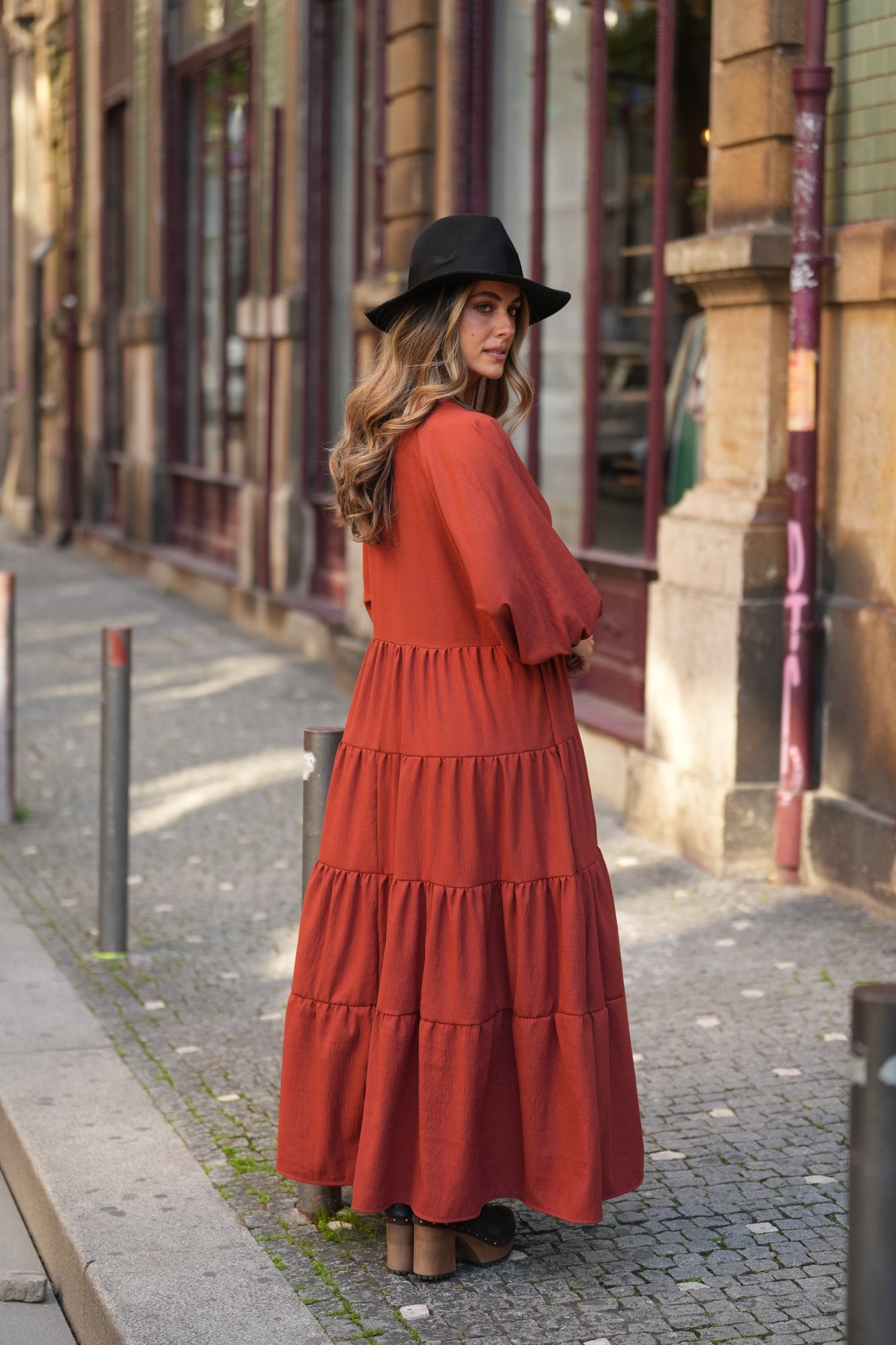 Vestido largo con volantes