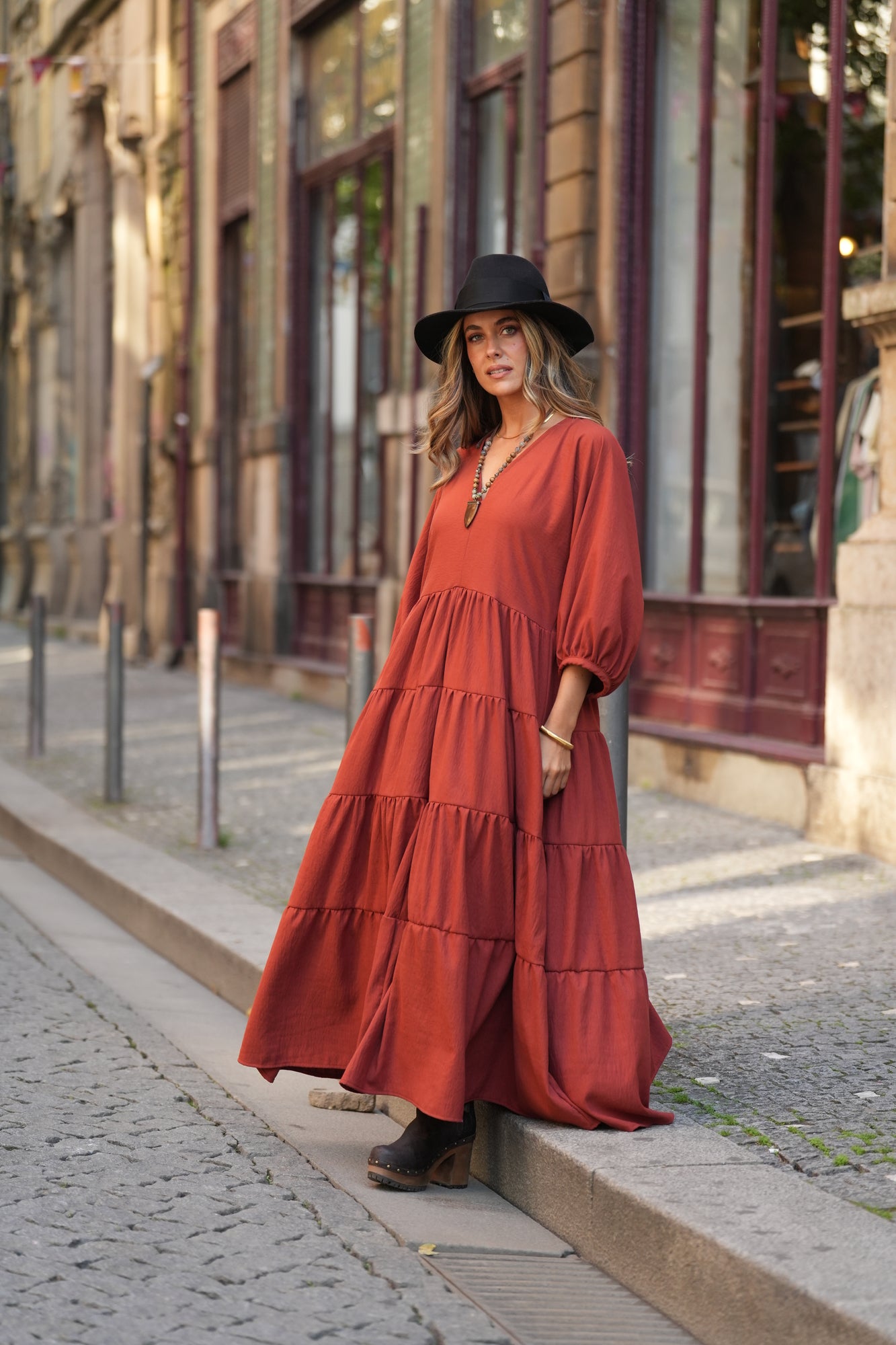 Vestido largo con volantes