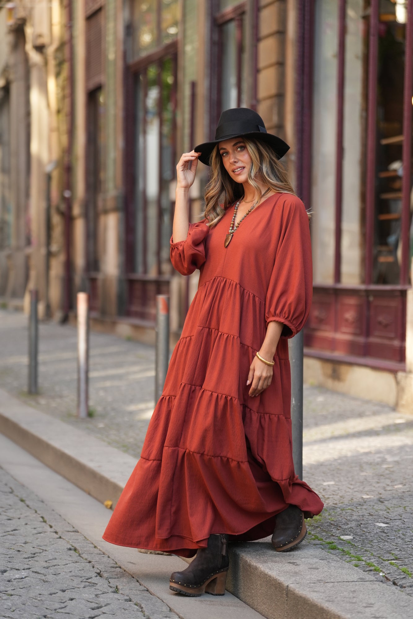 Vestido largo con volantes