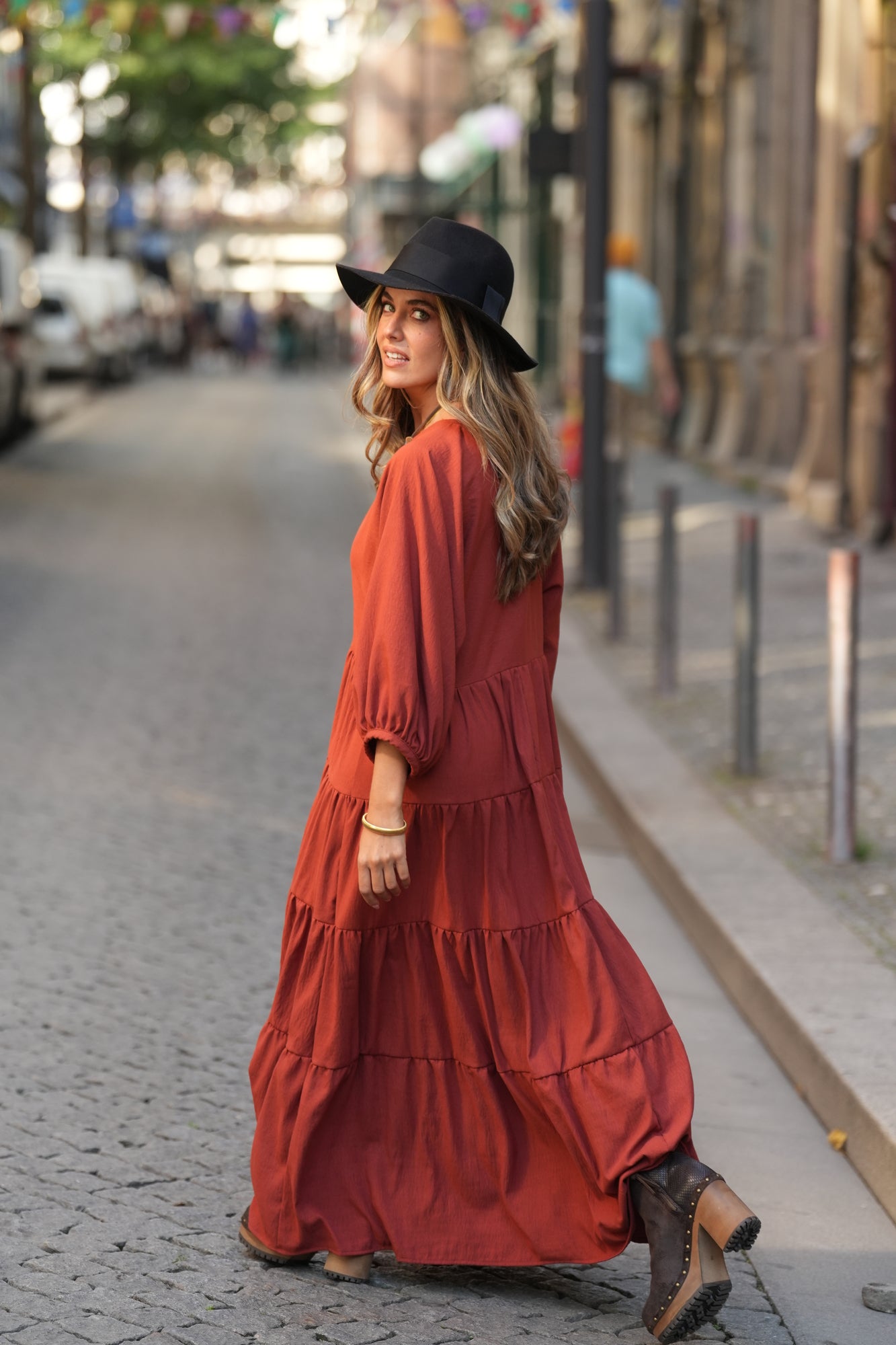 Vestido largo con volantes