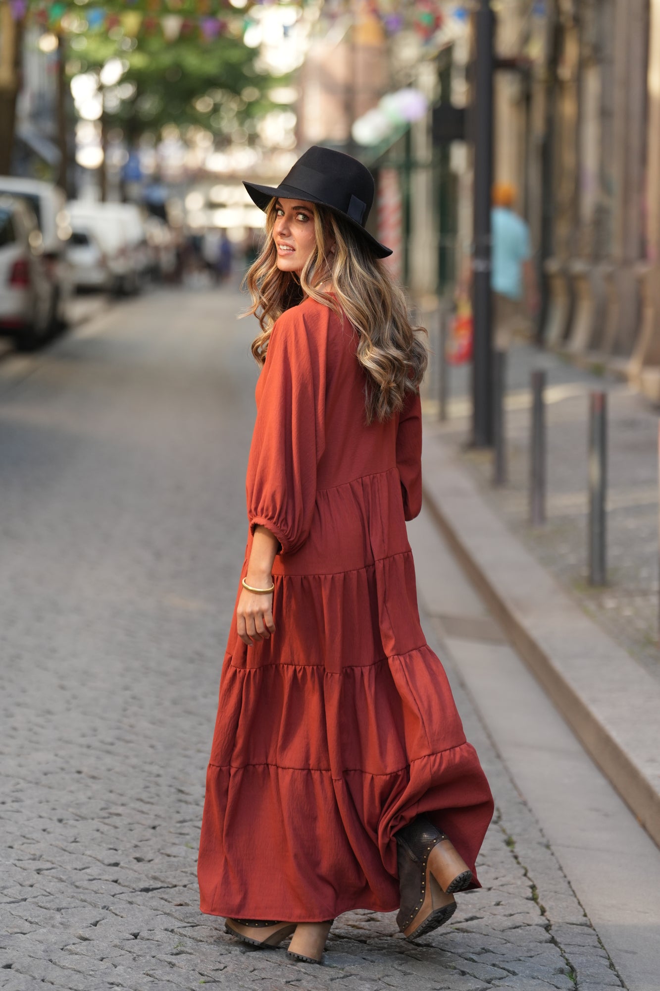 Vestido largo con volantes
