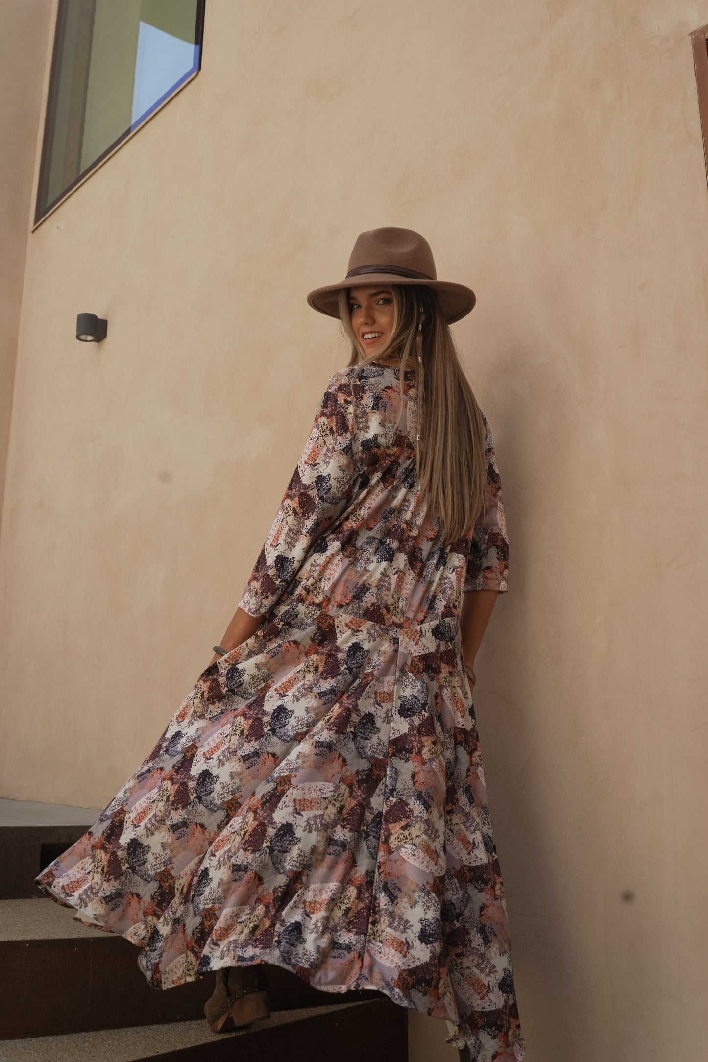 Vestido largo con volante