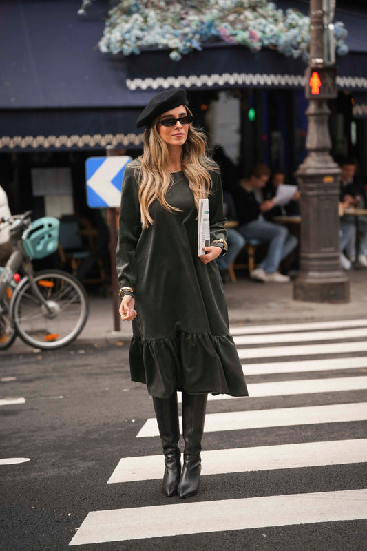 Vestido con volantes en bombazín