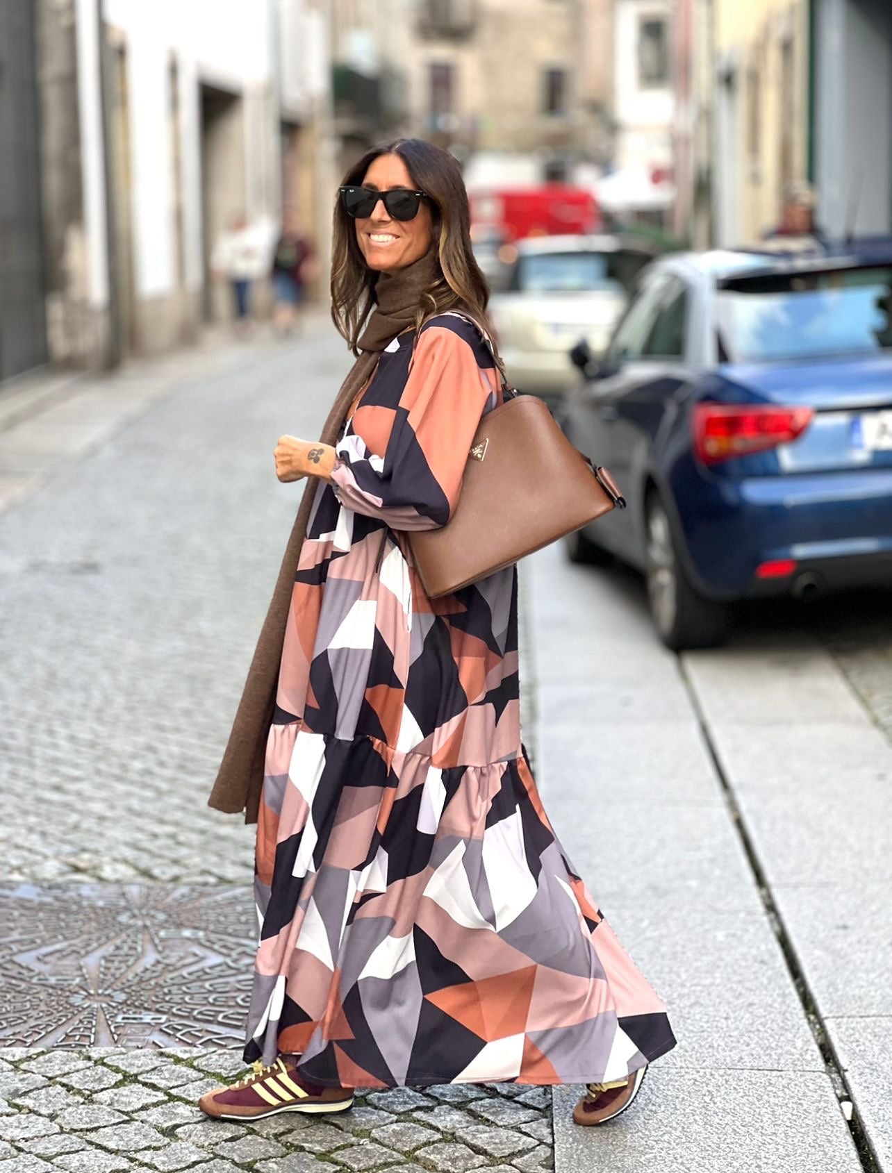 Vestido largo con volante