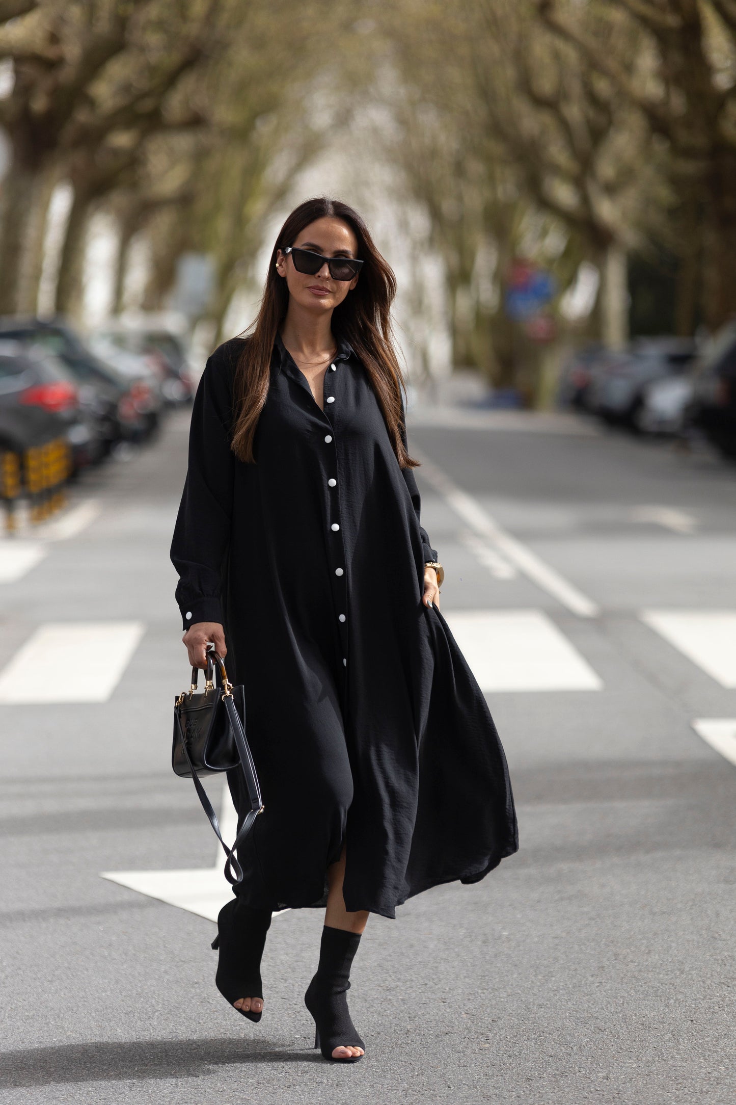 Vestido camisero en negro