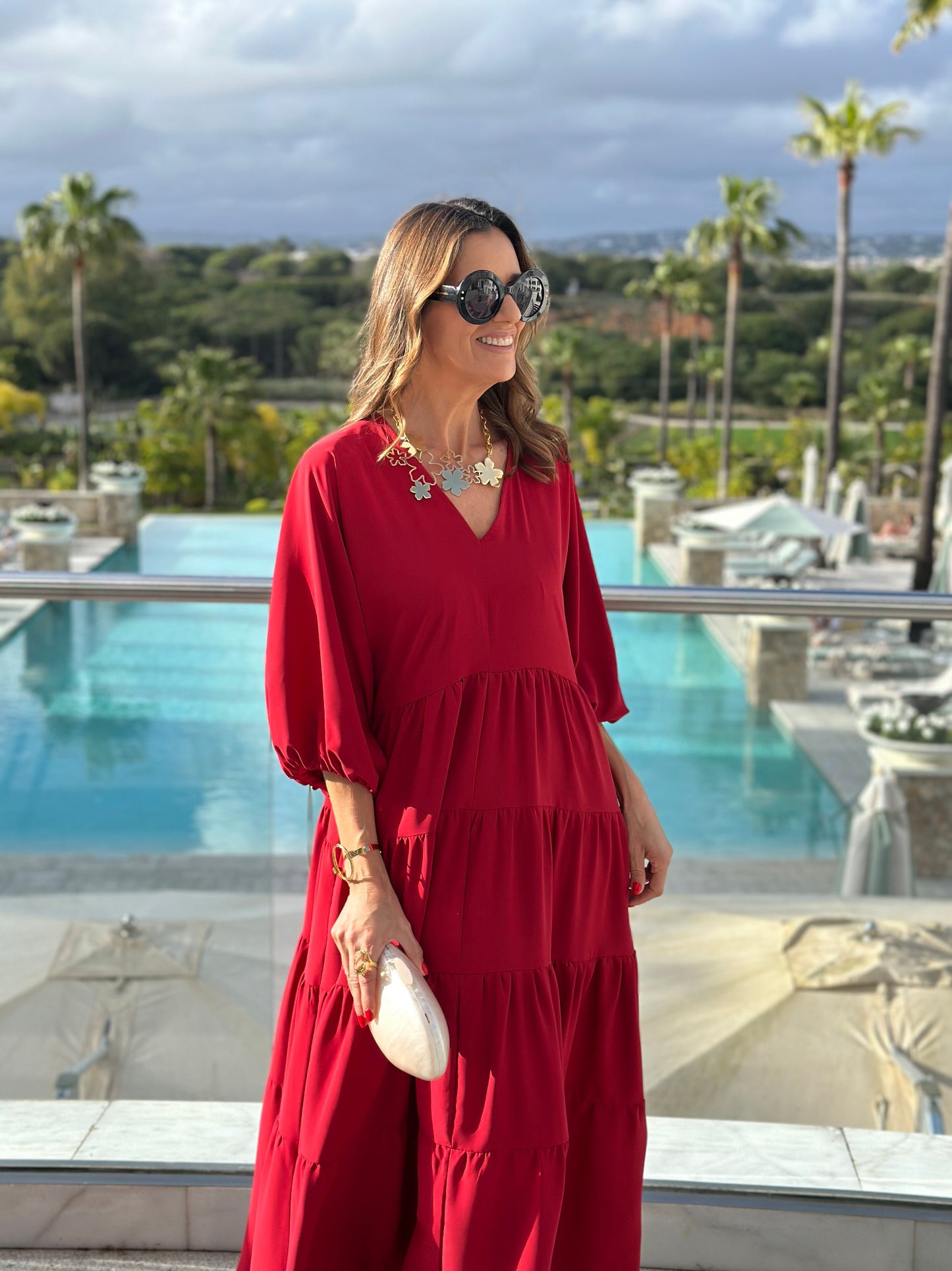 Vestido largo rojo con volantes