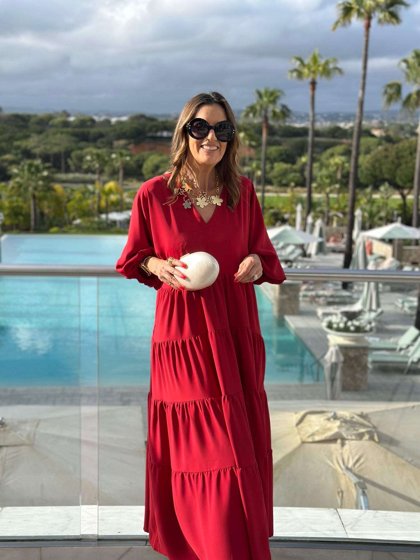 Vestido largo rojo con volantes