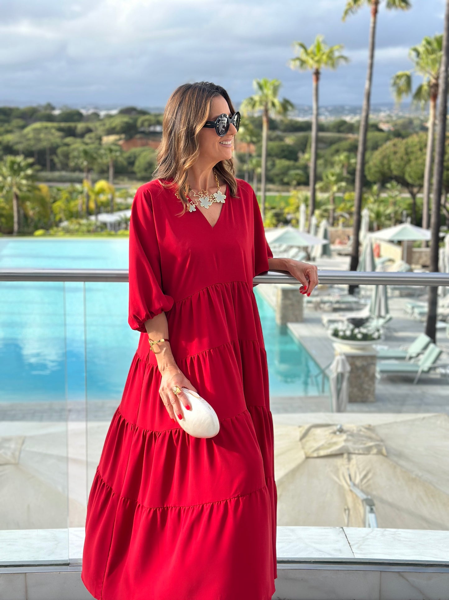 Vestido largo rojo con volantes