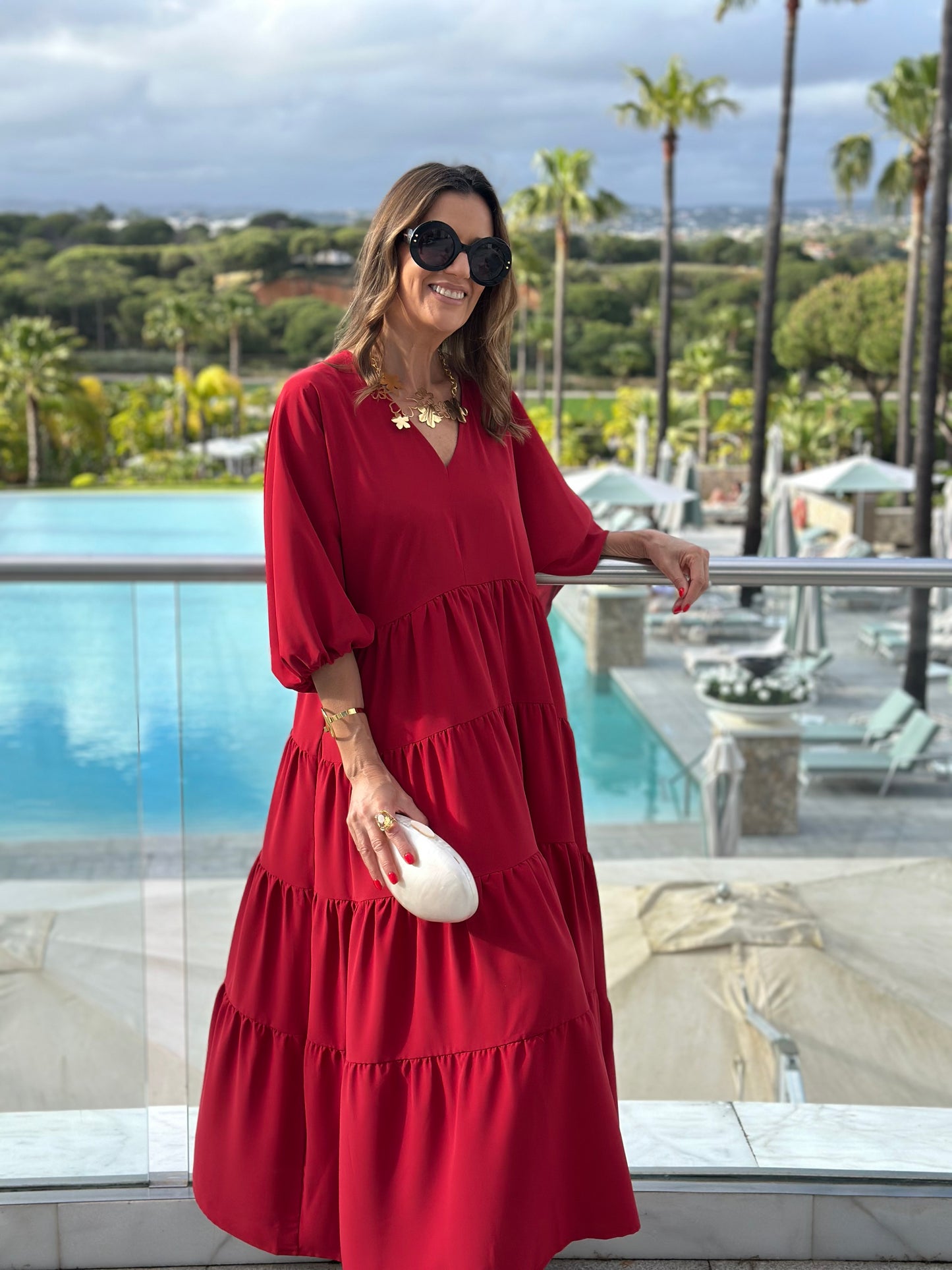 Vestido largo rojo con volantes
