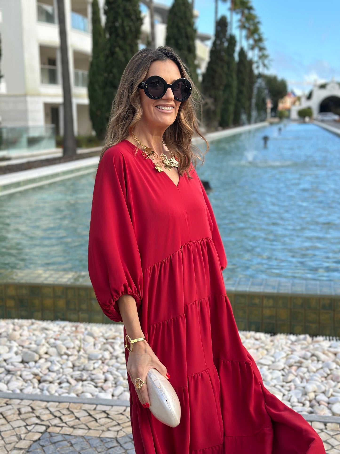 Vestido largo rojo con volantes
