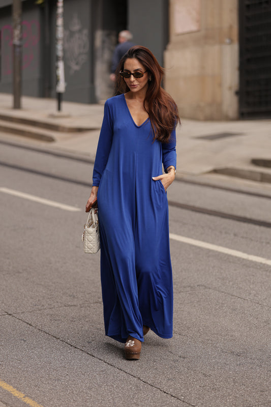 Mono largo de punto azul