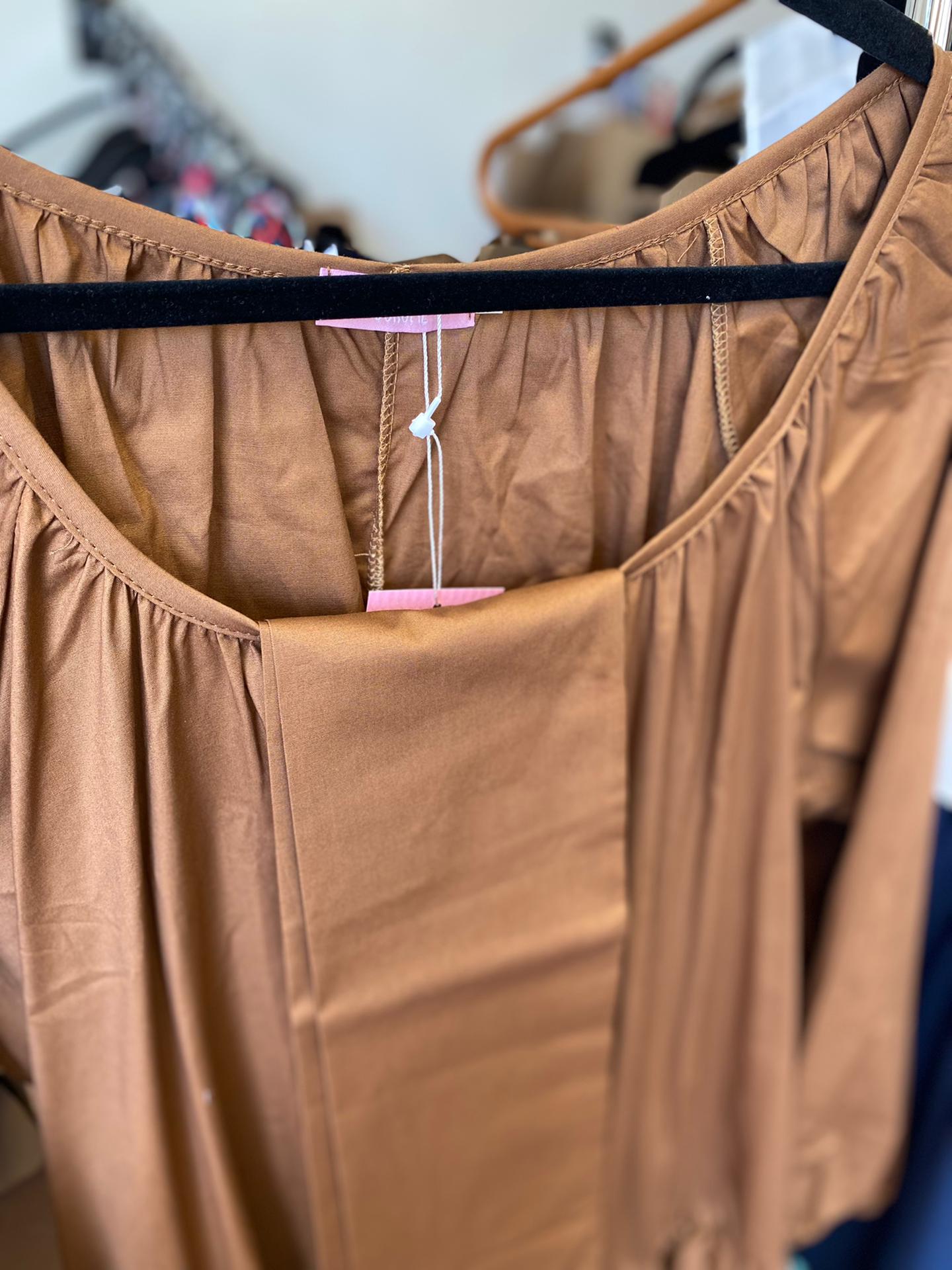 <transcy>Vestido con cinturón</transcy>