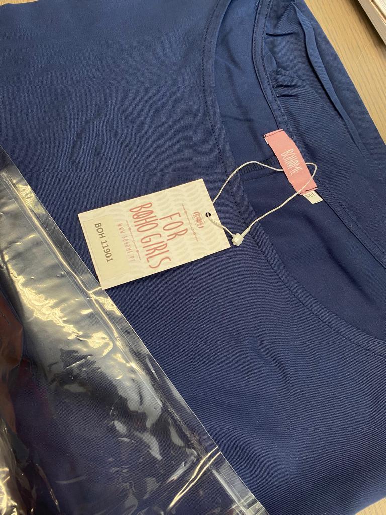 Vestido con lazo en la manga