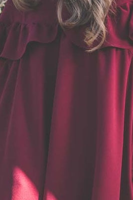 <transcy>Blusa con volante</transcy>