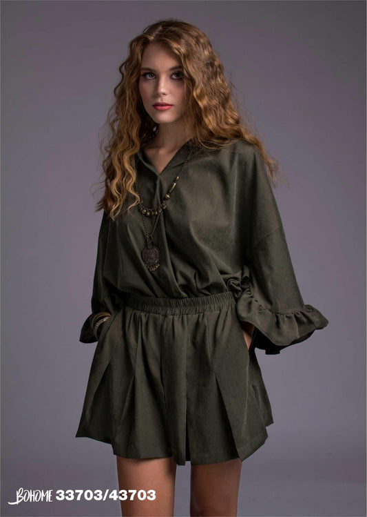 <transcy>Blusa con volante</transcy>