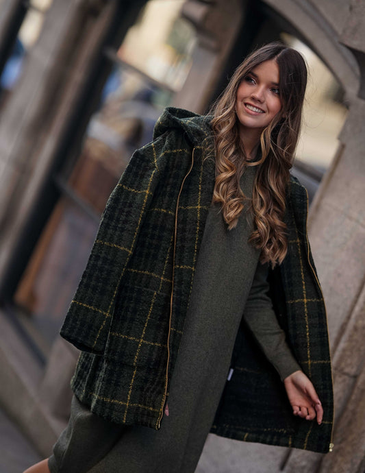 <transcy>Con capucha</transcy>