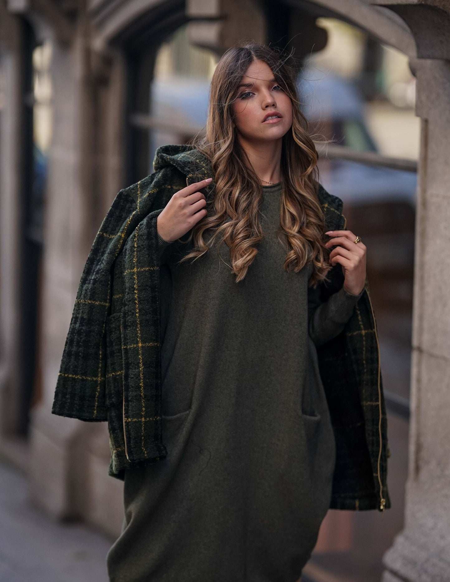 <transcy>Con capucha</transcy>