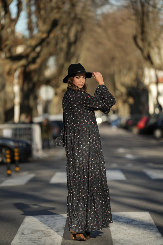 Vestido con lazo en el escote