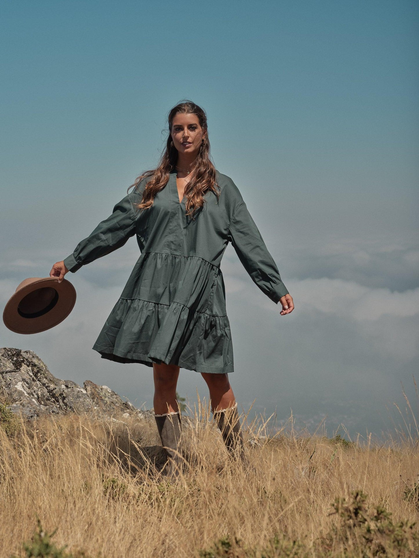 Vestido corto con volantes