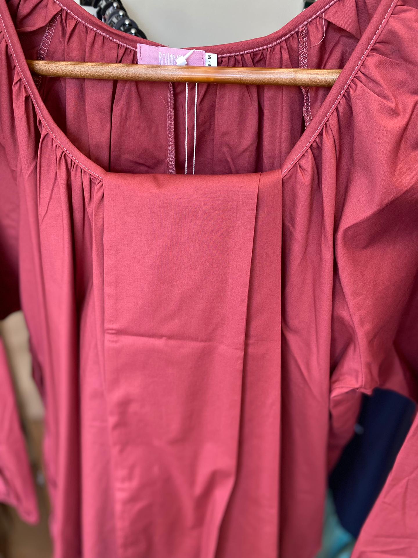 <transcy>Vestido con cinturón</transcy>