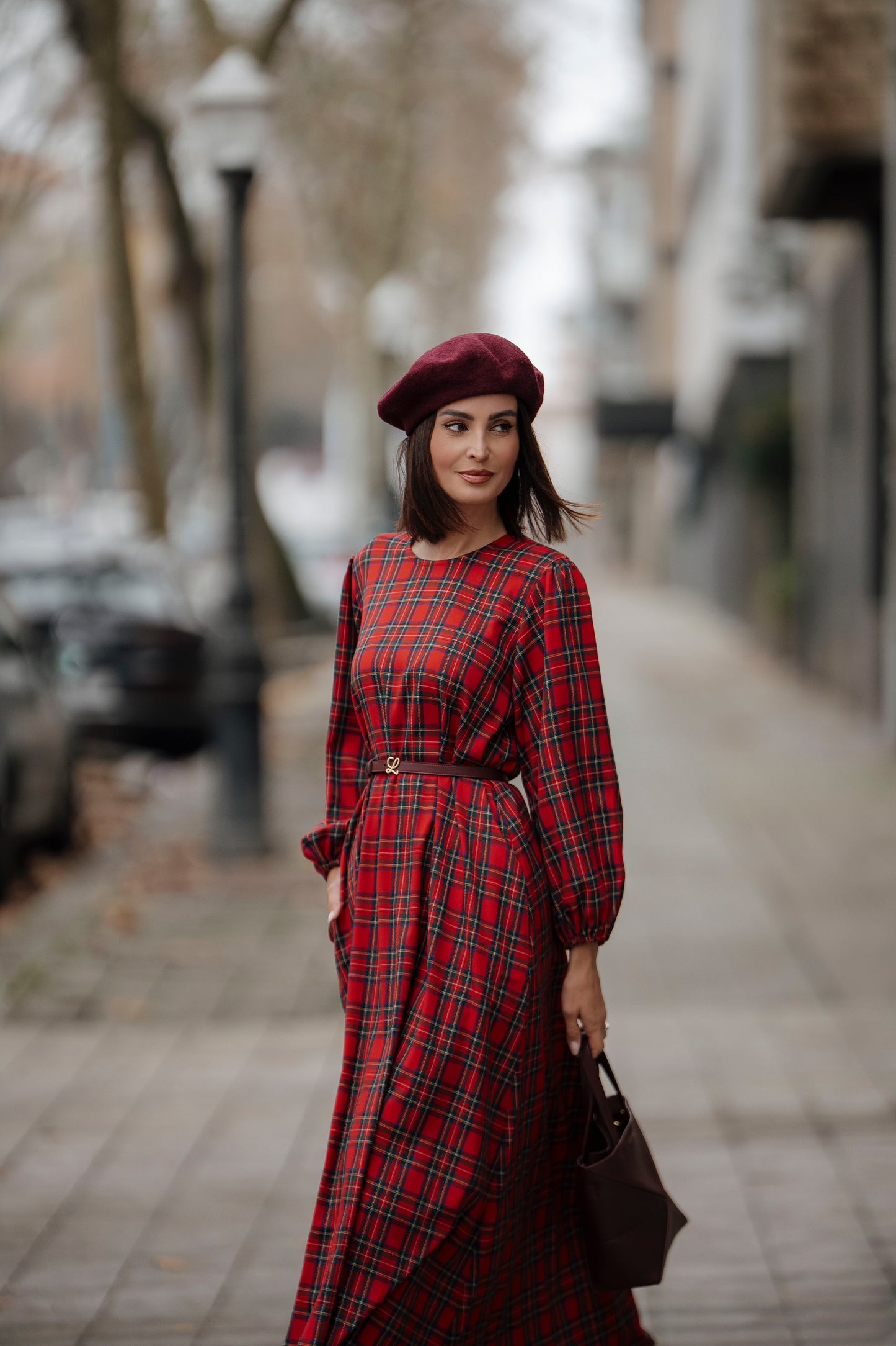 Vestido largo de cuadros rojos