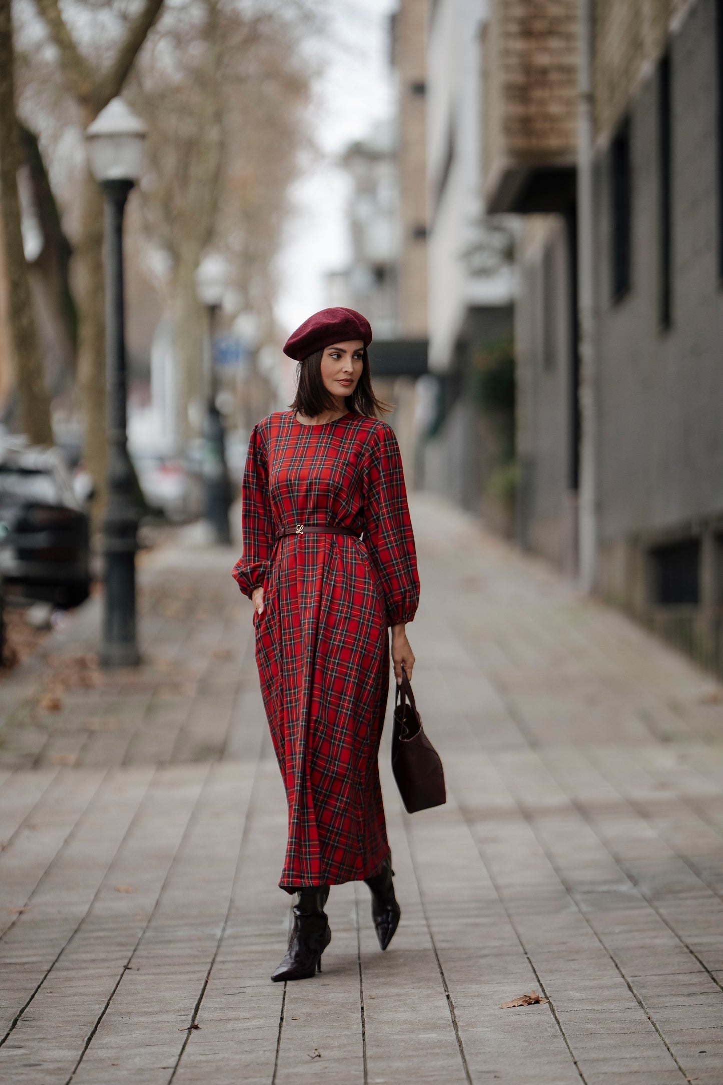 Vestido largo de cuadros rojos