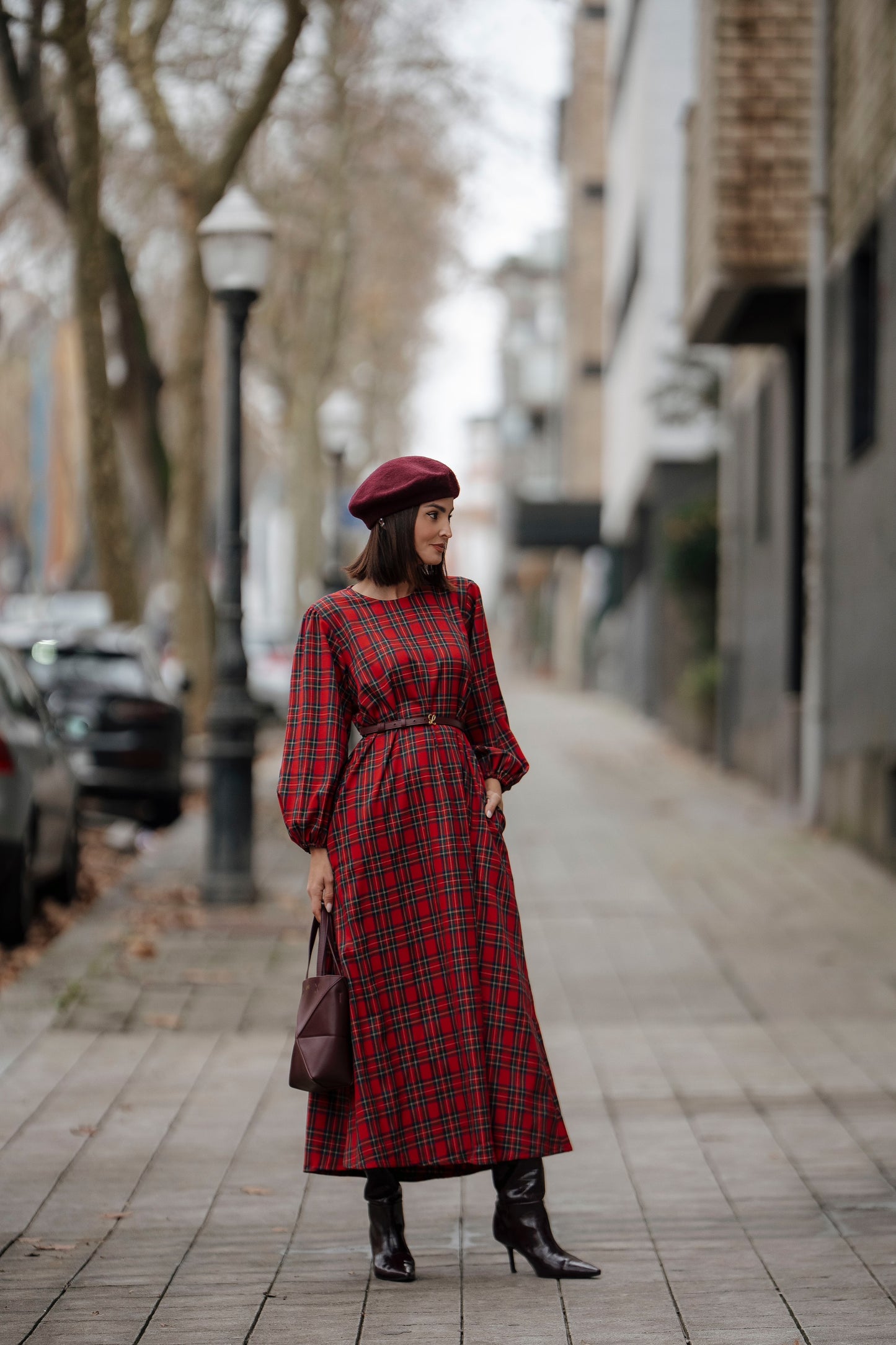 Vestido largo de cuadros rojos