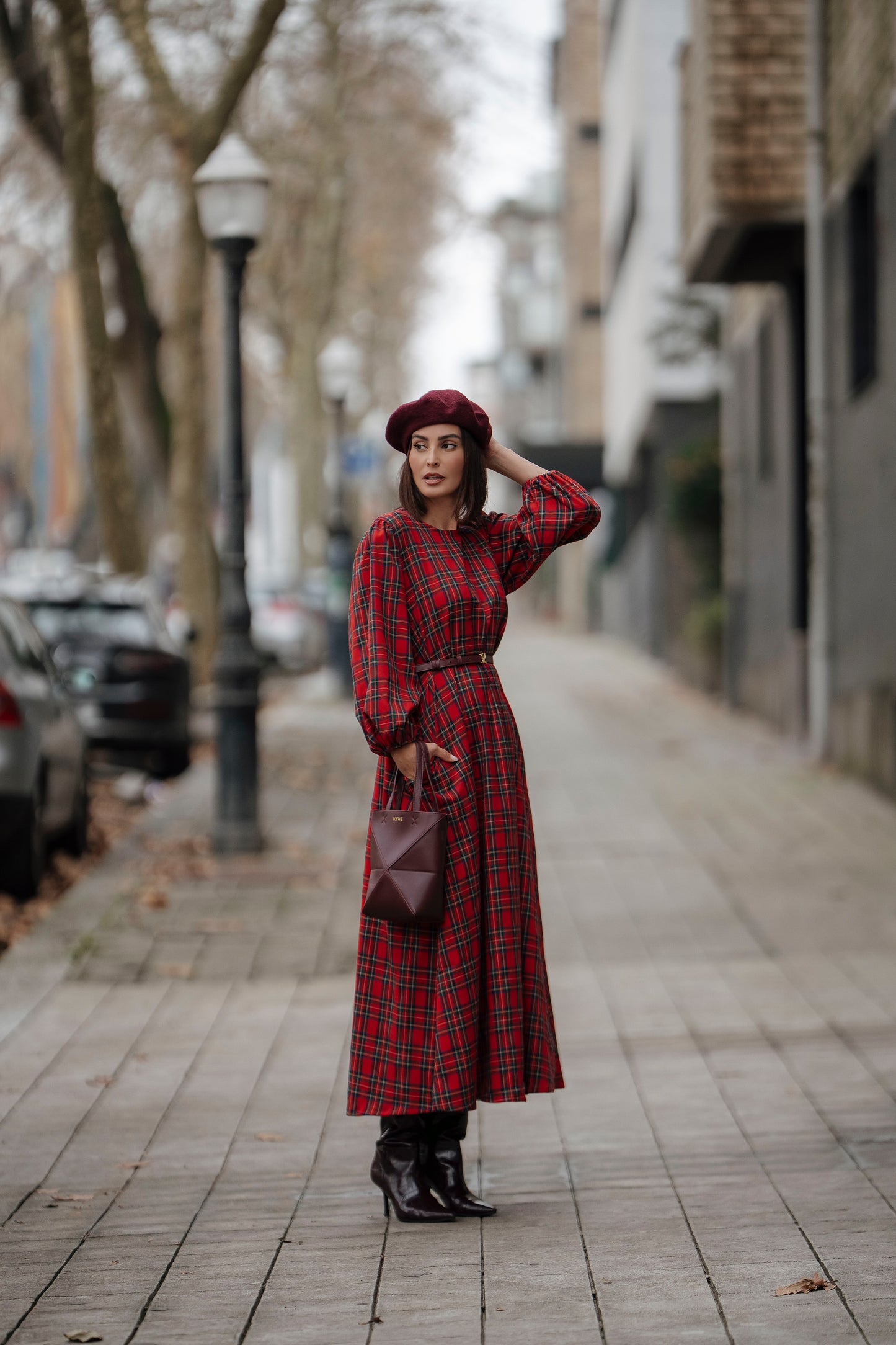 Vestido largo de cuadros rojos
