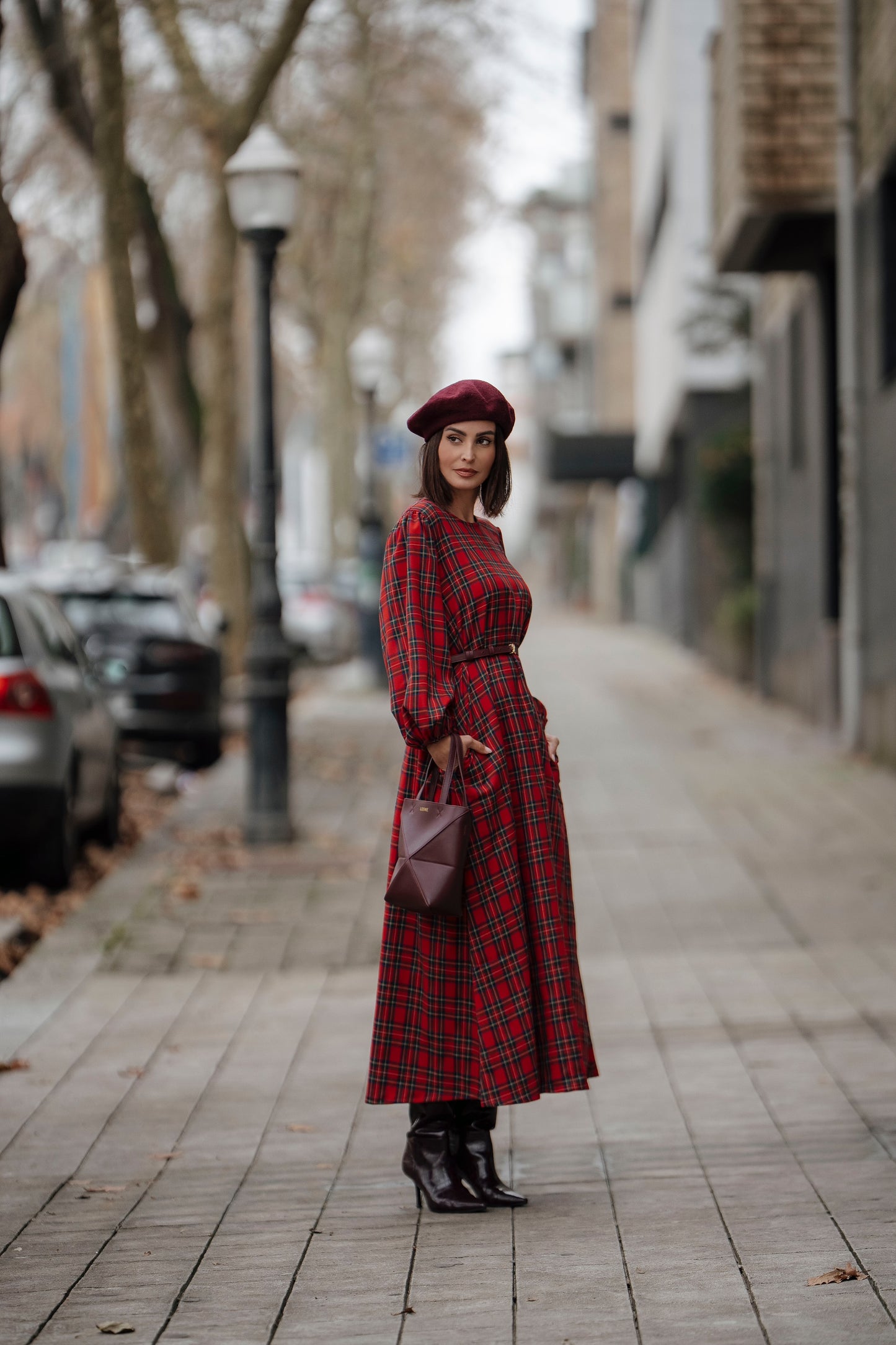 Vestido largo de cuadros rojos