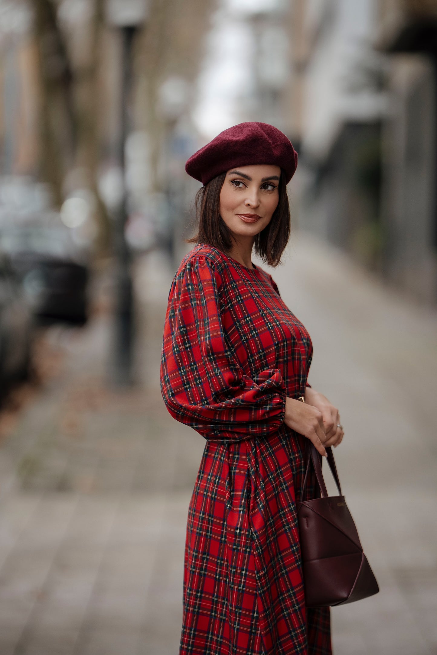 Vestido largo de cuadros rojos