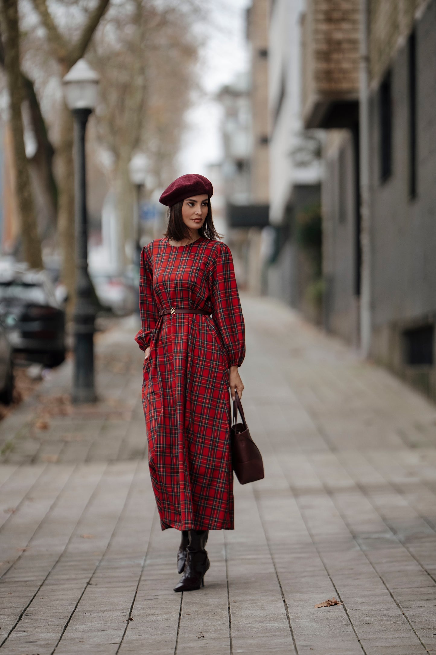 Vestido largo de cuadros rojos