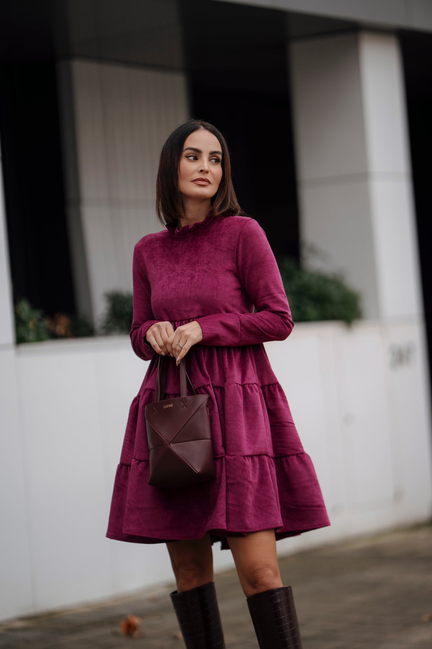 Vestido corto de terciopelo burdeos