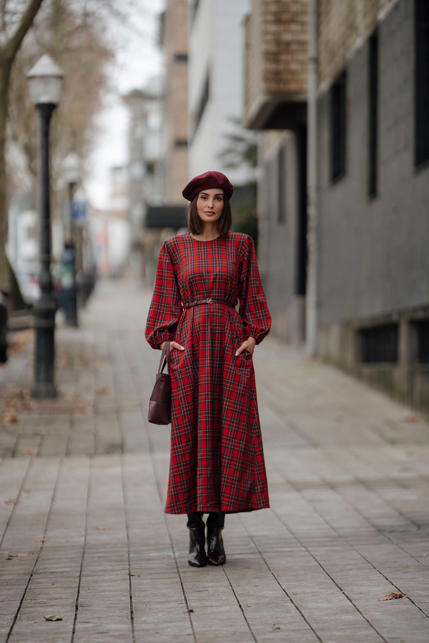 Vestido largo de cuadros rojos