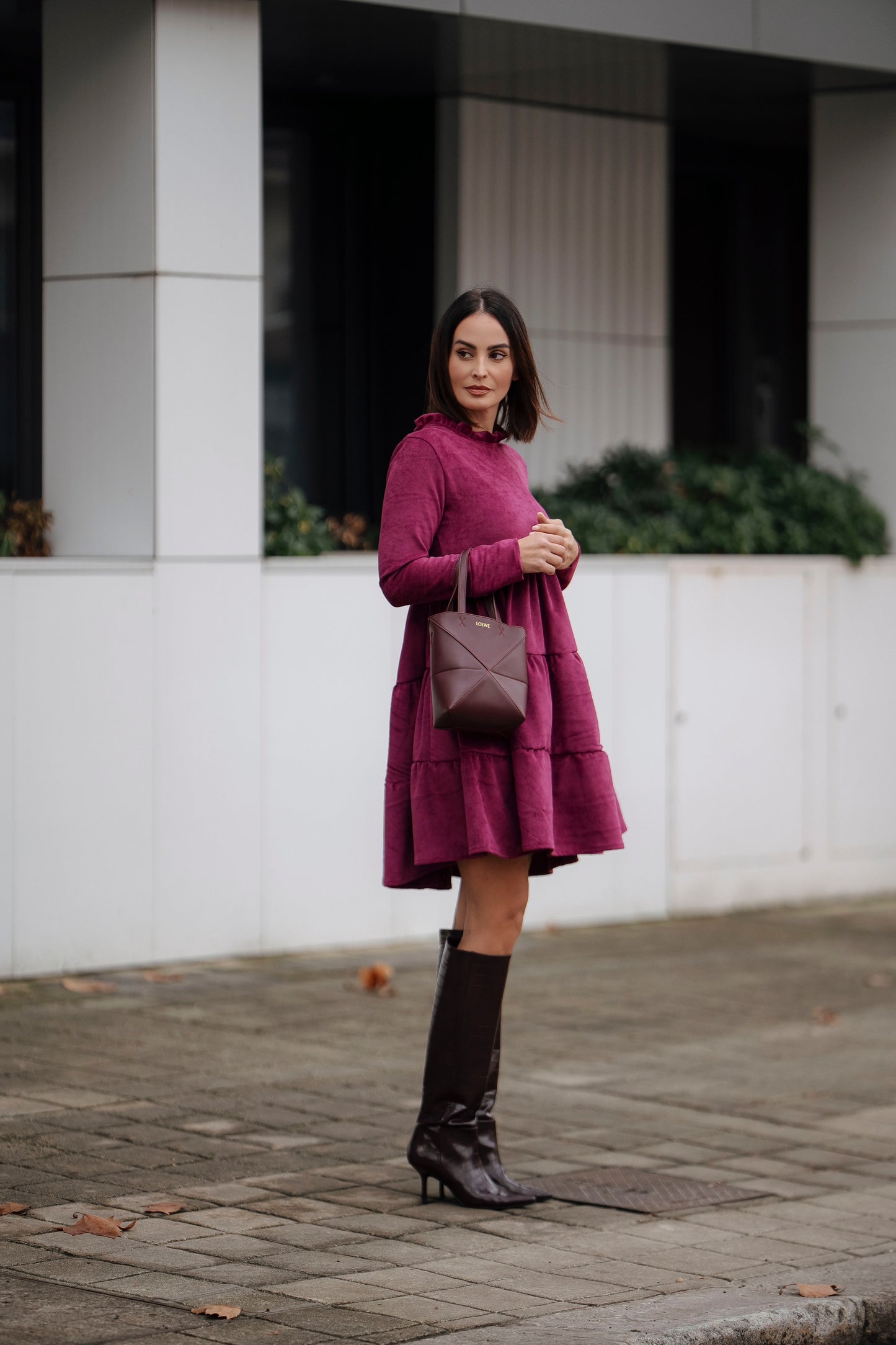 Vestido corto de terciopelo burdeos